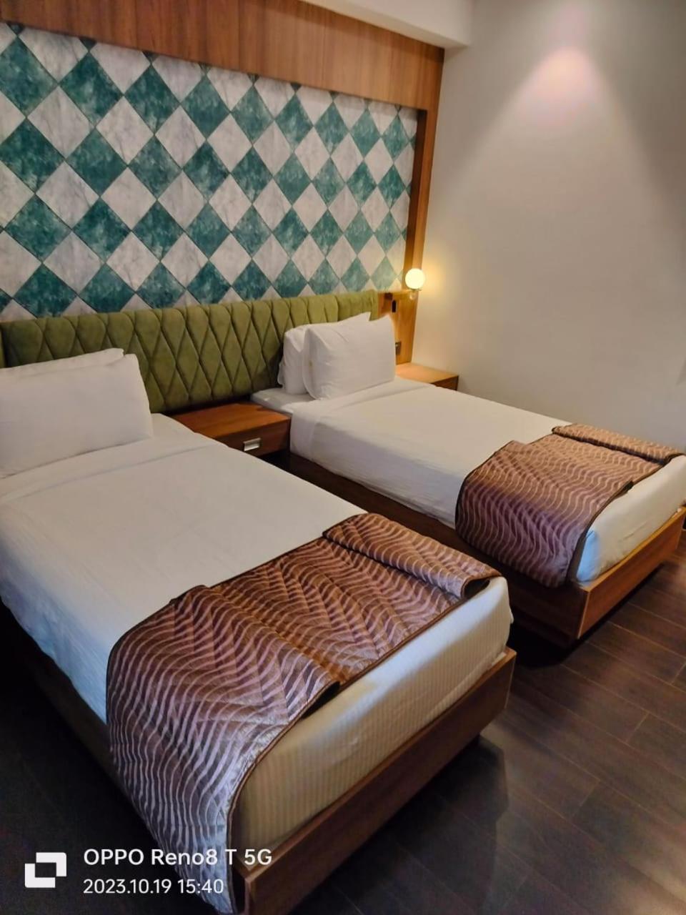 Mandarin Sky Hotel Kannur Exterior photo